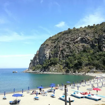 Baia San Montano * Lacco Ameno (Isola d'Ischia)