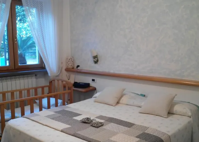 Baia San Montano Lacco Ameno (Isola d'Ischia)